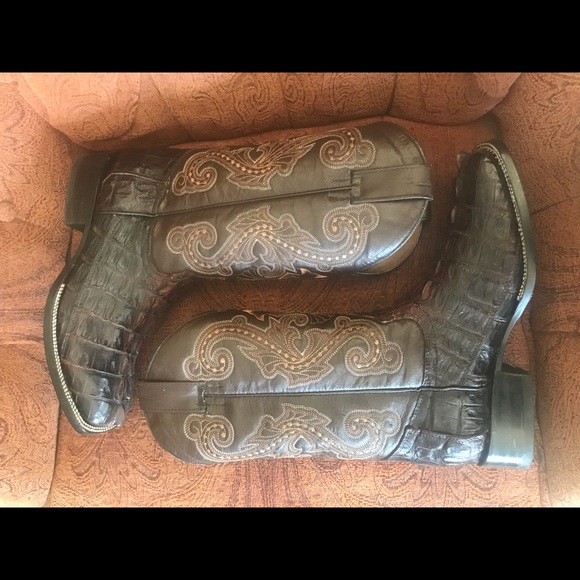 Genuine Cayman Roger’s Boots - Picture 3 of 6